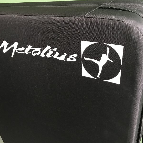 METOLIUS(メトリウス) The Basic Pad(ザ ベーシックパッド) ※価格破壊のメインマット ※91.4×121.9×10.2cm 3.35kg