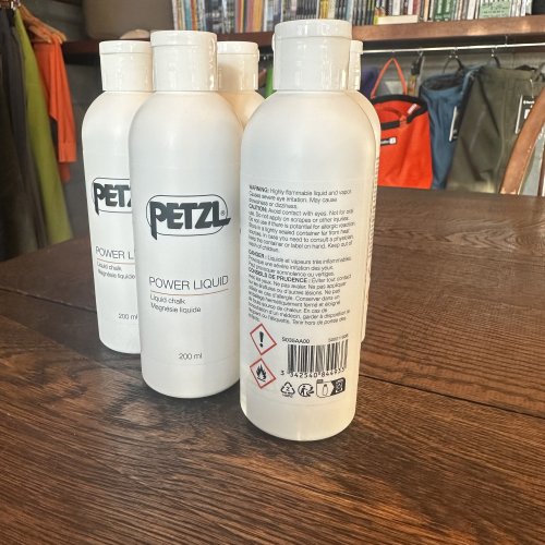 Petzl(ペツル)  Power Liquid(パワーリキッド)  ※最高のグリップ力 ※速乾性でしっかり伸びる ※ 超微量ロジン効果で少ない量でも止まる
