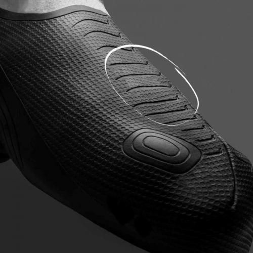 △MadRock(マッドロック) Remora Pro HV(レモラ プロ HV) ※異次元ヒール力で粘る3Dフッキング搭載 ※攻めトゥ設計で全方向グリップ強化