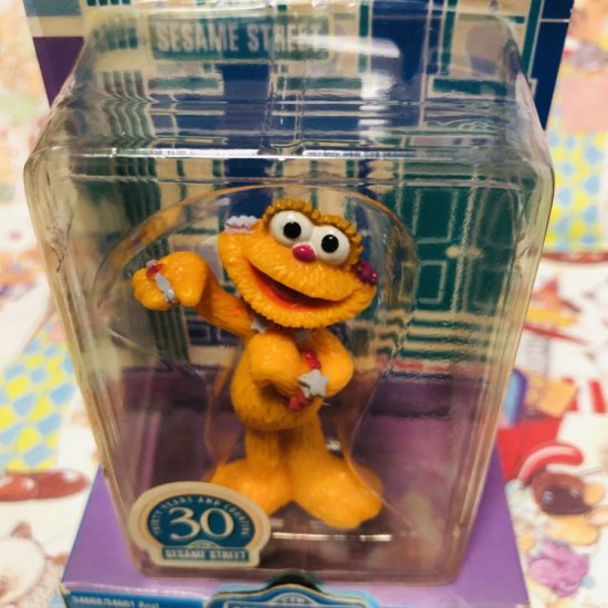 97 S Tyco Sesame Street 30th Collectible Figure Zoe セサミストリート コレクティブルフィギュア ゾーイ Toyshop8 アメリカ雑貨 通販 豊橋市