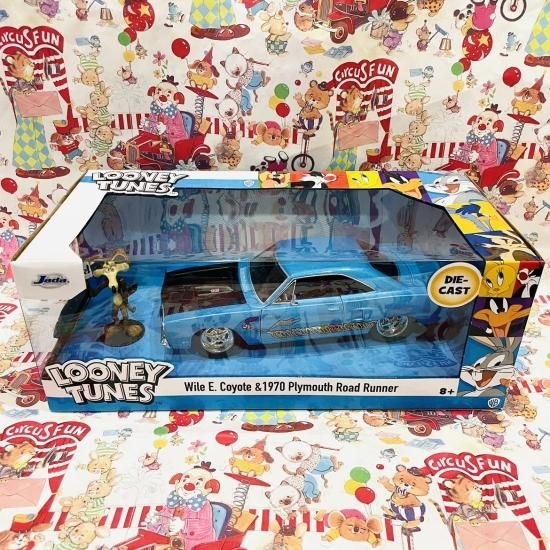 JADATOYS 1/24 ロードランナー ワイリーコヨーテ PLYMOUTH JADATOYS 1/24 PLYMOUTH ロードランナー ワイリーコヨーテ LOONY