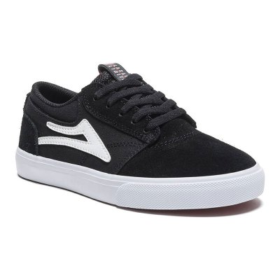 <img class='new_mark_img1' src='https://img.shop-pro.jp/img/new/icons29.gif' style='border:none;display:inline;margin:0px;padding:0px;width:auto;' />LAKAI GRIFFIN KIDS ラカイ 子供用 BLACK/WHITE SUEDE ラカイ キッズ スニーカー スケボー シューズ