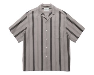 <img class='new_mark_img1' src='https://img.shop-pro.jp/img/new/icons8.gif' style='border:none;display:inline;margin:0px;padding:0px;width:auto;' />WACKO MARIASTRIPED OPEN COLLAR SHIRT