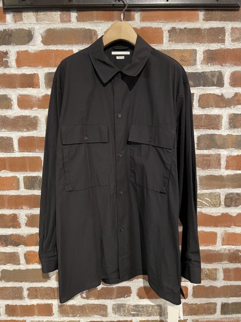 <img class='new_mark_img1' src='https://img.shop-pro.jp/img/new/icons8.gif' style='border:none;display:inline;margin:0px;padding:0px;width:auto;' />blurhmsChambray Military Shirt
