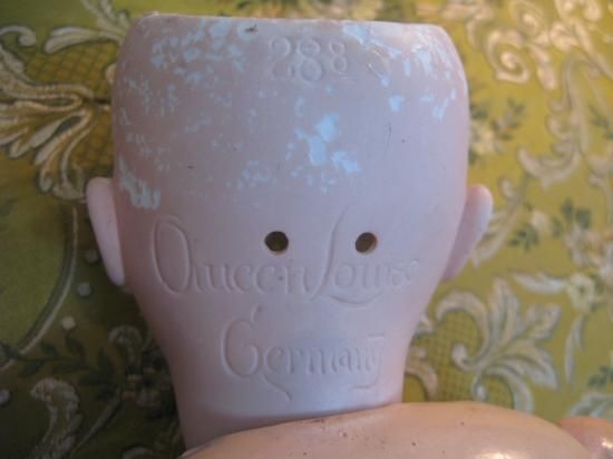 即納！ アンティーク ビスクドール Queen Louise アーモンド