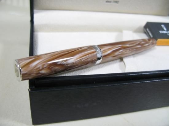 即納！新品 DELTA 万年筆 デルタ Intesa（インテッサ）Mサイズ