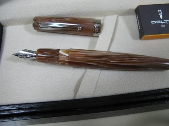 即納！新品 DELTA 万年筆 デルタ Intesa（インテッサ）Mサイズ