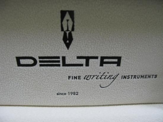 即納！新品 DELTA 万年筆 デルタ Intesa（インテッサ）Mサイズ