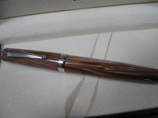 即納!新品 DELTA 万年筆 デルタ Intesa(インテッサ)Mサイズ 即納!新品 DELTA 万年筆 デルタ Intesa(インテッサ)Mサイズ