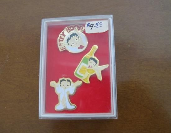 即納！ダンバリーミント ベティー ブープ 磁器人形 マリリン モンロー 35cm フィギュア Betty Boop Toast of the Town Danbury  Mint おまけ付 - ビスクドール | アンティークの通販店舗【ワールドドール】