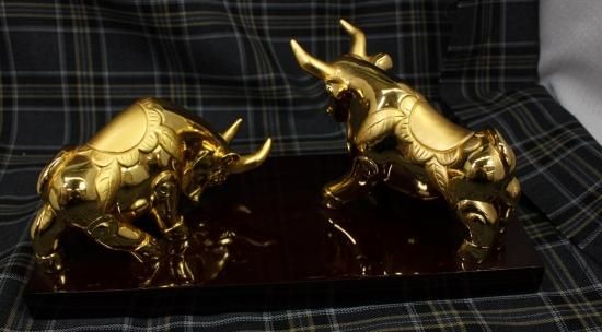 馬置物 RISIS ライシス シンガポール