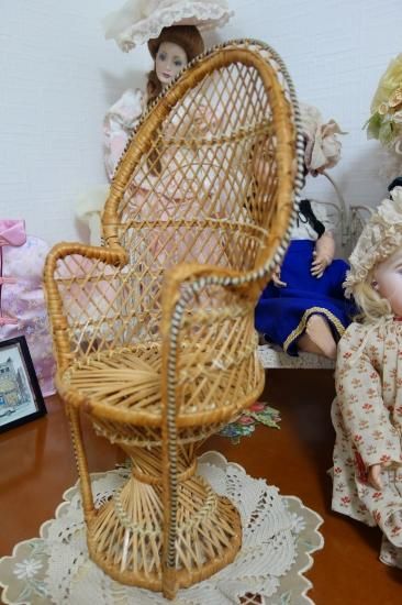 即納！籐細工のドールチェア 人形 ビスクドールに最適 竹で作