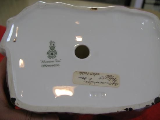 即納！ 美品 ロイヤルドルトン フィギュリン アフタヌーンティー