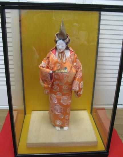 即納 能人形 日本人形 ガラスケース入 大きな人形 高さ59 船弁慶 静御前 能面と能装束 女の出立 置物 飾り 作家もの 工芸 美術 骨董 ビスクドール アンティークの通販店舗 ワールドドール 即納 能人形 日本人形 ガラスケース入 大きな人形 高さ59 船弁慶 静御前 能面と能装束 女の出立 置物 飾り 作家もの 工芸 美術 骨董 ビスクドール アンティークの通販店舗 ワールドドール
