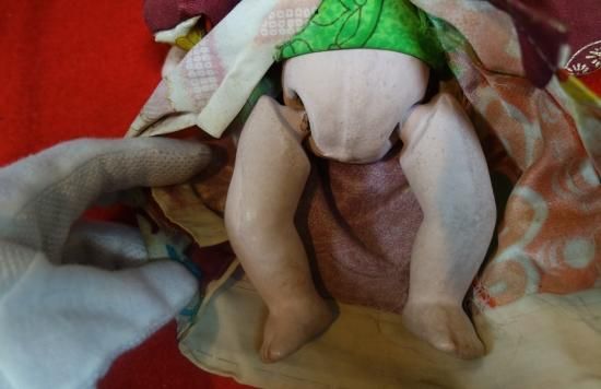 即納！古い市松人形 アンティーク 27㎝ 日本人形 雛人形 古雛 縮緬着物