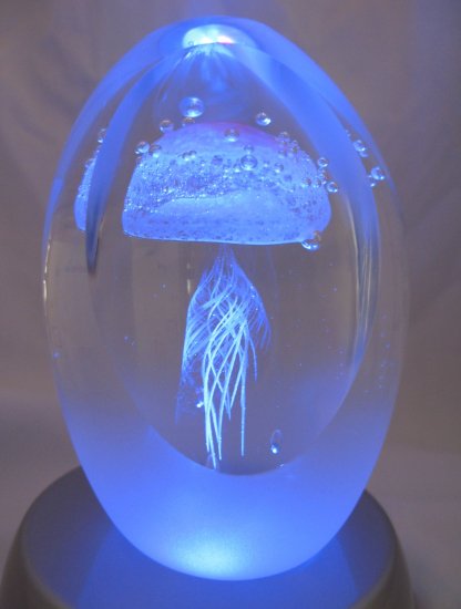 即納！展示品　海月（くらげ）のオブジェB　ワタナベカズオ アーティストのガラス作品　クラゲ　桃色 カット　プラス　サンドブラスト製法 - ビスクドール  | アンティークの通販店舗【ワールドドール】