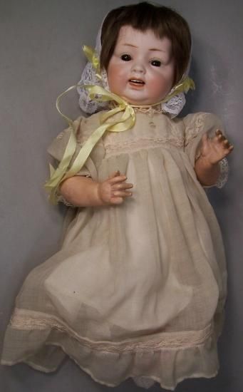 アンティークドール35cm 可愛い赤ちゃんベビー素敵なドレスと