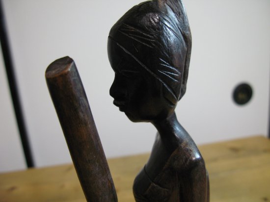 即納！アフリカ プリミティブアート お土産 置物 木彫り 夫人オブジェ