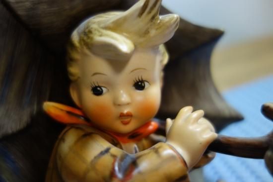 即納！フンメル人形 152/A /B Umbrella Boy&Girl 傘 少年 少女