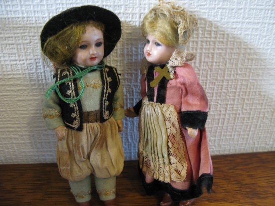 大阪店 フランス民族衣装￼の少女、ミニョネット￼ おもちゃ/人形