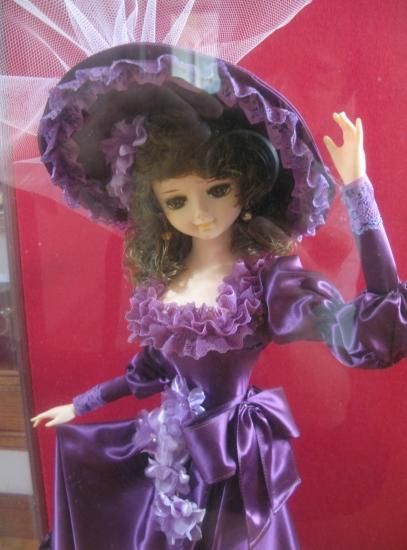 即納 ファッションドール ケース入 豪華ドレス 西洋人形 ビスクドール アンティークの通販店舗 ワールドドール