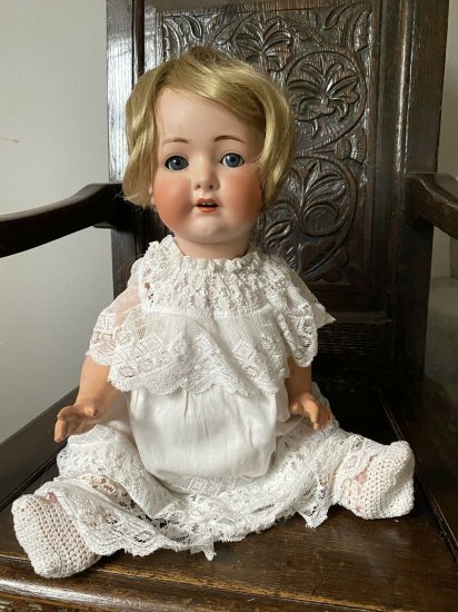 アメリカ購入ヴィンテージ  レースのベビー　ドレス　アンティーク赤ちゃん　人形
