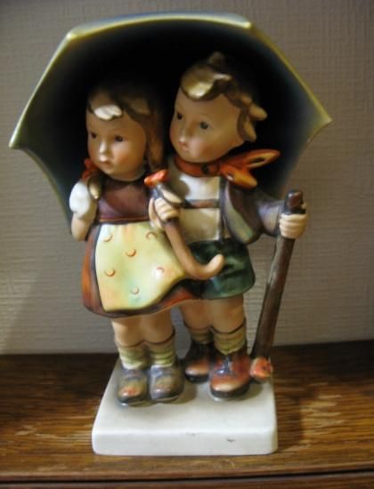 即納!フンメル人形 #71 Goebel HUMMEL ドール ドイツ 西洋陶磁 即納!フンメル人形 #71 Goebel HUMMEL ドール ドイツ 西洋陶磁