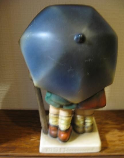 即納!フンメル人形 #71 Goebel HUMMEL ドール ドイツ 西洋陶磁 即納!フンメル人形 #71 Goebel HUMMEL ドール ドイツ 西洋陶磁