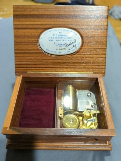 ANRI 木彫り ペア　オルゴール Reuge社製ムーブメント付 イタリア製 ANRI 木彫り ペア オルゴール Reuge社製ムーブメント付 イタリア製