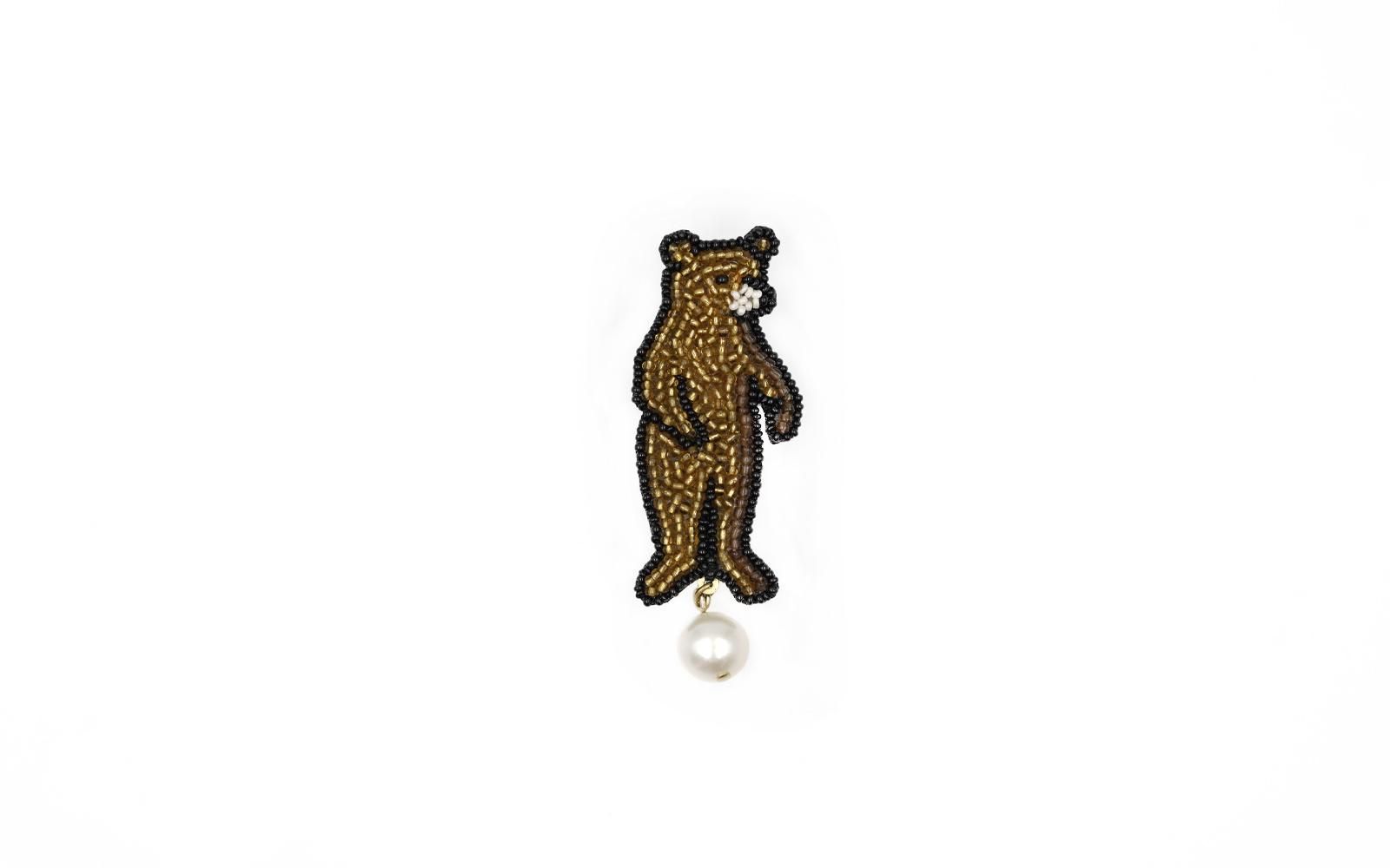 玉乗りクマ ブラウンPIN - WEB SHOP | maison des perles