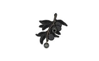 BROOCH BROOCH