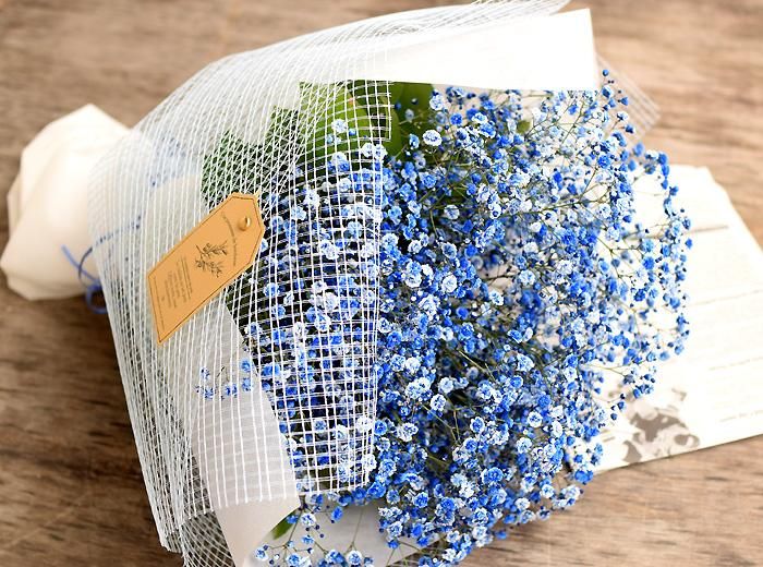 おしゃれ花嫁必見♡】青いかすみ草のダズンフラワーブーケ