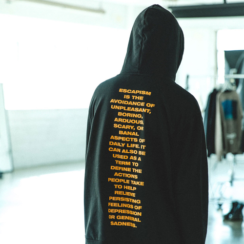 YOUTH MACHINE(ユースマシーン)商品ページ - Escapism Hoodie