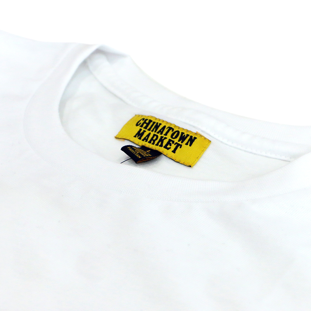 CHINATOWN MARKET(チャイナタウンマーケット)商品ページ - Eyes T-Shirt - White -  VENTURER(ベンチュラー)