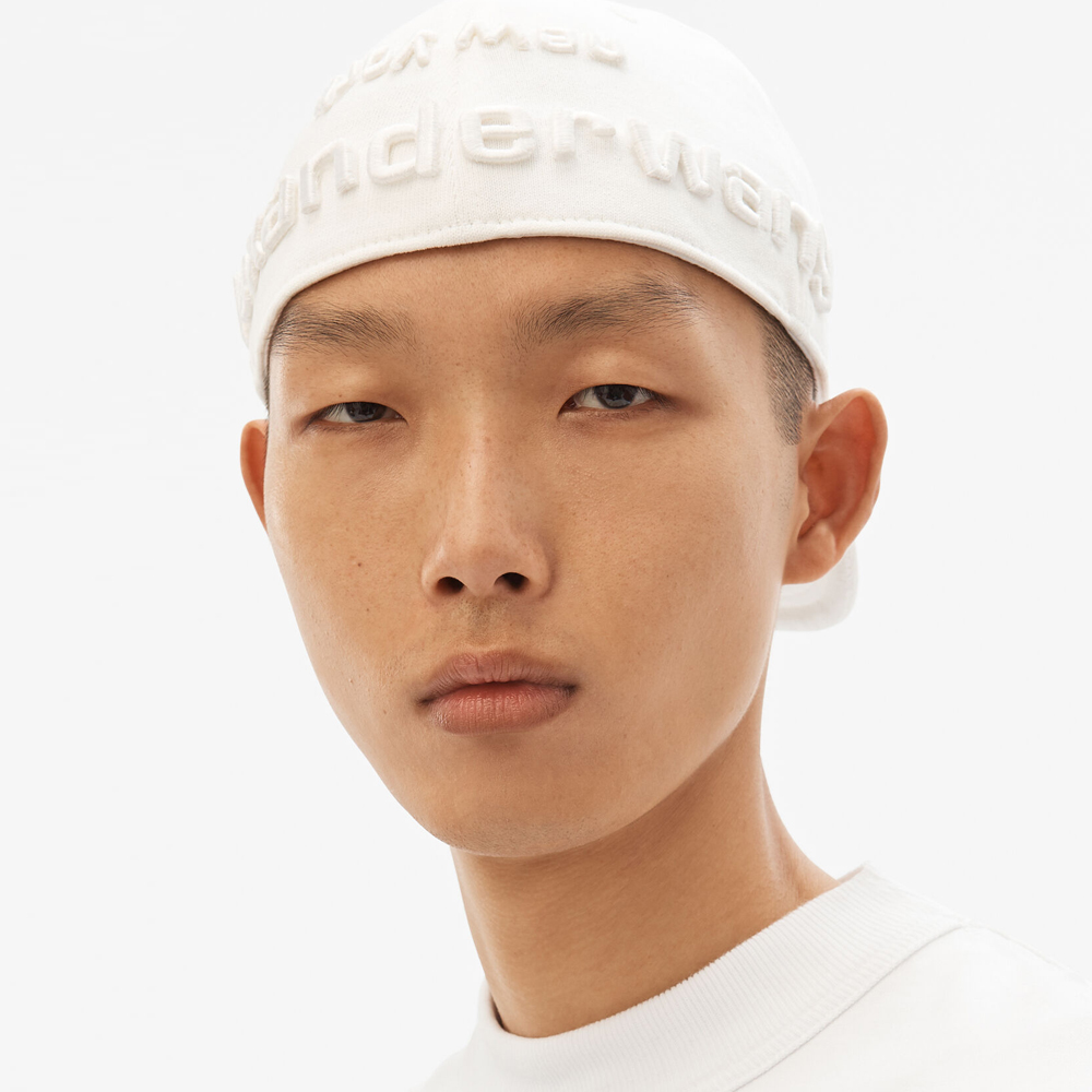 ALEXANDER WANG (アレキサンダー ワン)商品ページ - Logo