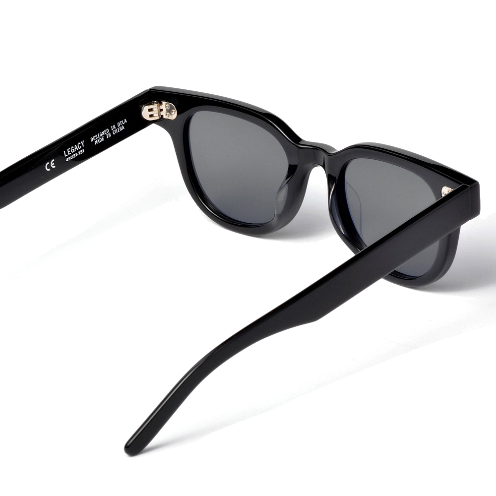 AKILA LA (アキラ・エルエー) 商品ページ - Legacy Sunglasses - Black - VENTURER(ベンチュラー)