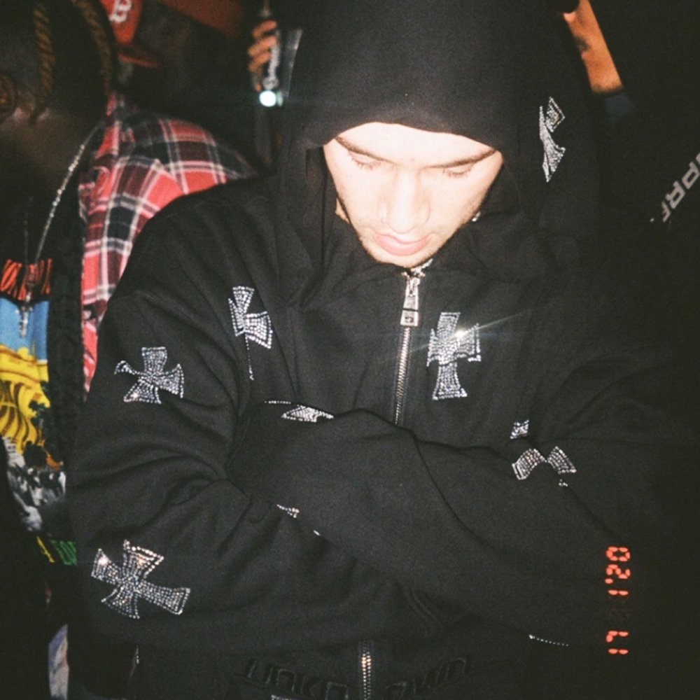 UNKNOWN LONDON(アンノウン・ロンドン)商品ページ - Cross Rhinestone Zip Up Hoodie - Black -  VENTURER(ベンチュラー)