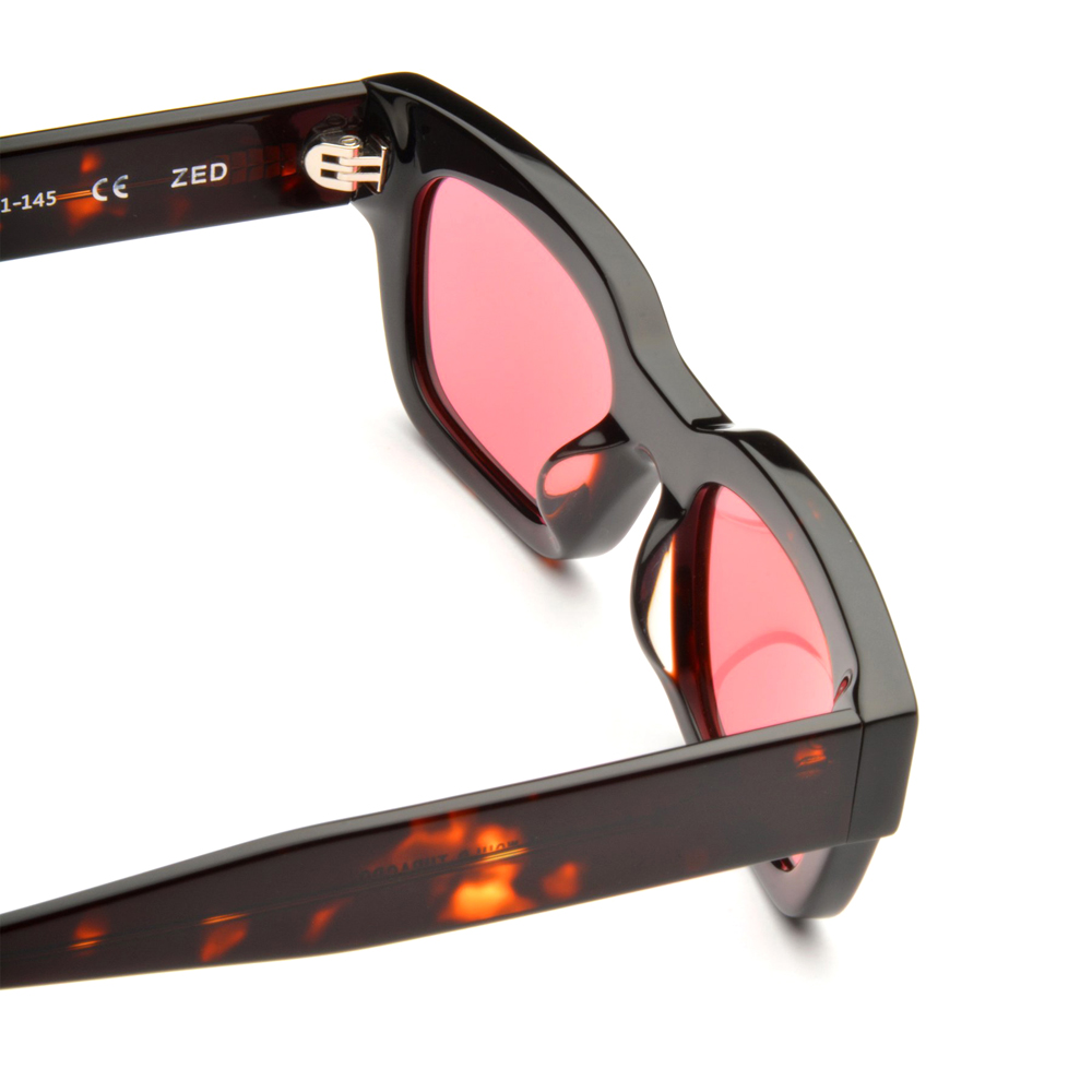 AKILA LA (アキラ・エルエー) 商品ページ - Zed Sunglasses