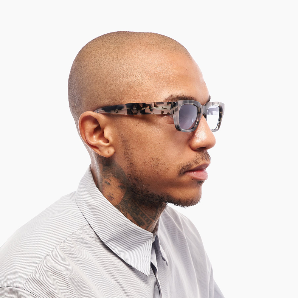 あっきーら AKILA LA (アキラ・エルエー) 商品ページ - Zed Sunglasses