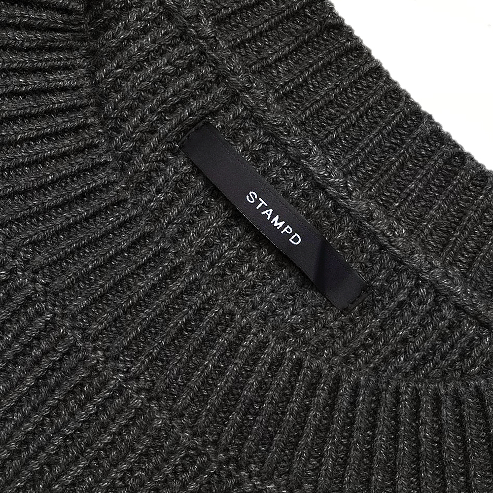 STAMPD(スタンプド)商品ページ - Studio Cableknit Sweater - Charcoal