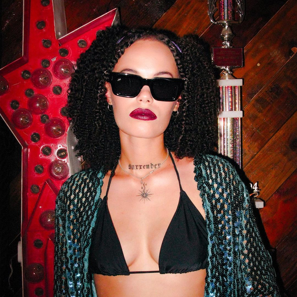 AKILA LA (アキラ・エルエー) 商品ページ - Ares Sunglasses