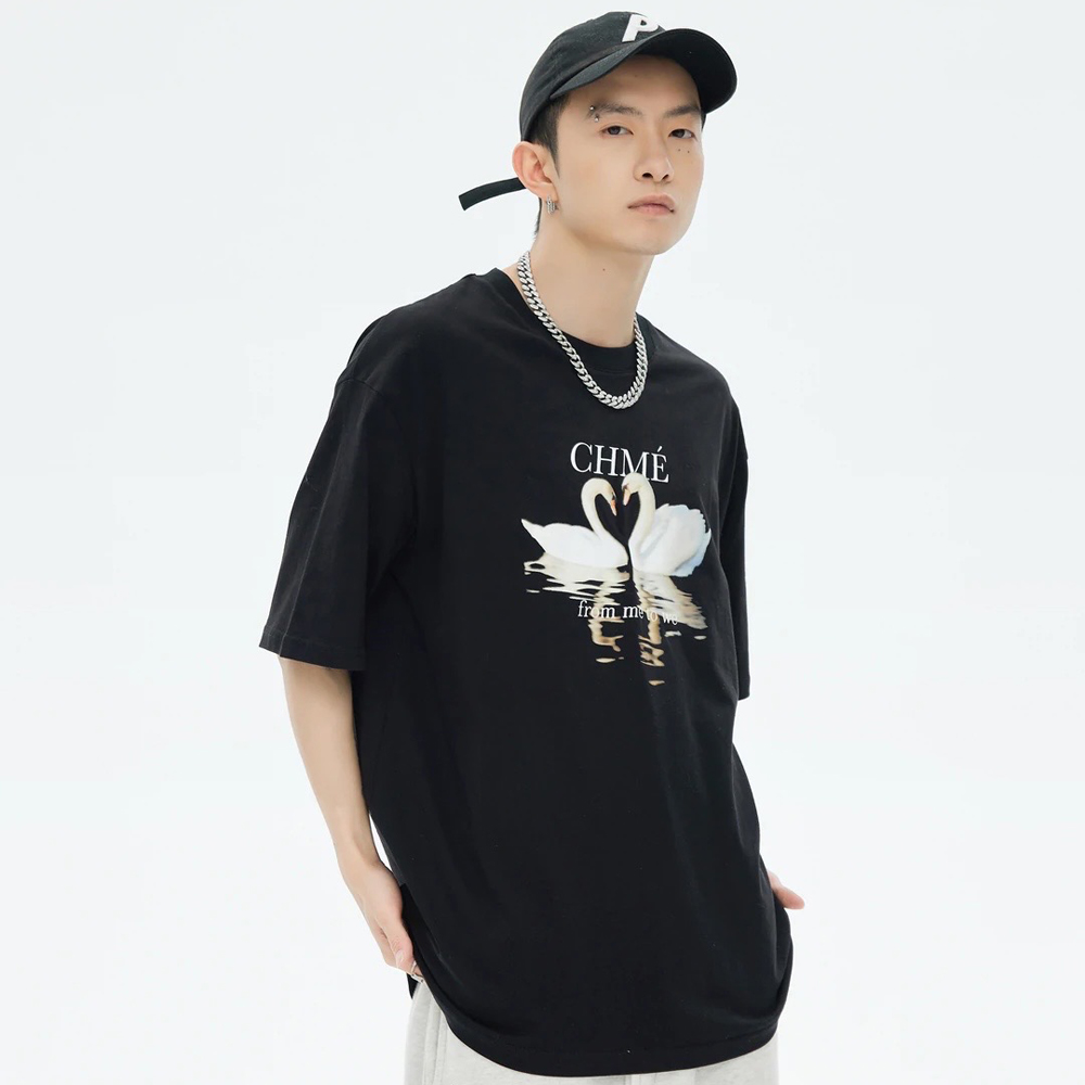 MAISON EMERALD(メゾン・エメラルド)商品ページ - CHME Swan Tee - Black - VENTURER(ベンチュラー)