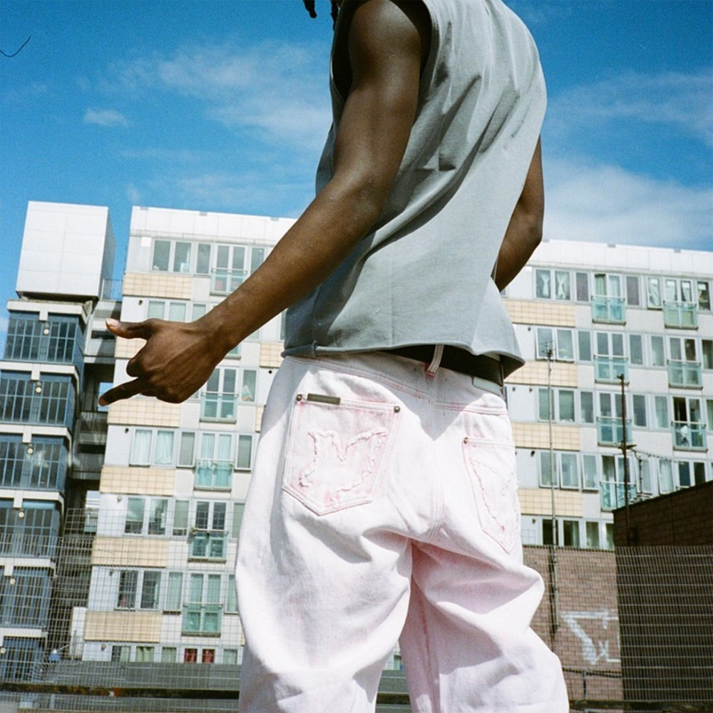 UNKNOWN LONDON(アンノウン・ロンドン)商品ページ - Angel Graphic
