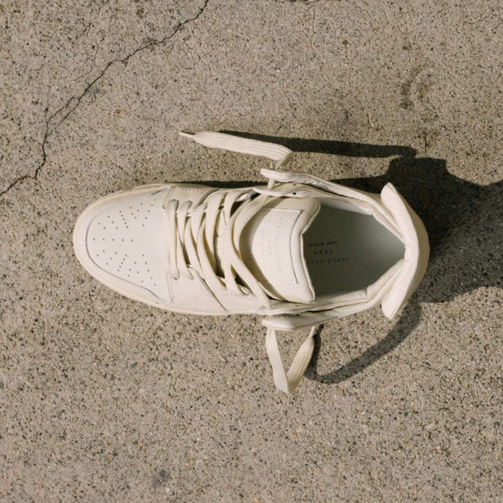 1989 ナインティーン・エイティーナイン Beige 'Low V1' Sneakers スニーカー メンズ 春夏2023 SKATELOWV01SNEAKERNATURAL Ju メンズ靴 | villahidalgo.mx