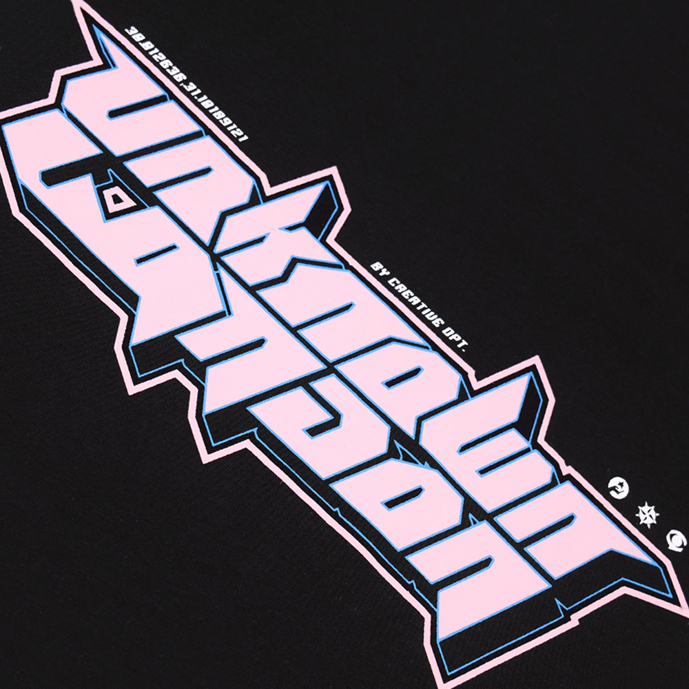 国内即発【UNKNOWN】UNKNOWN LONDON Retro Graphic Print Tee UNKNOWN LONDON(アンノウン・ロンドン)商品ページ - Retro