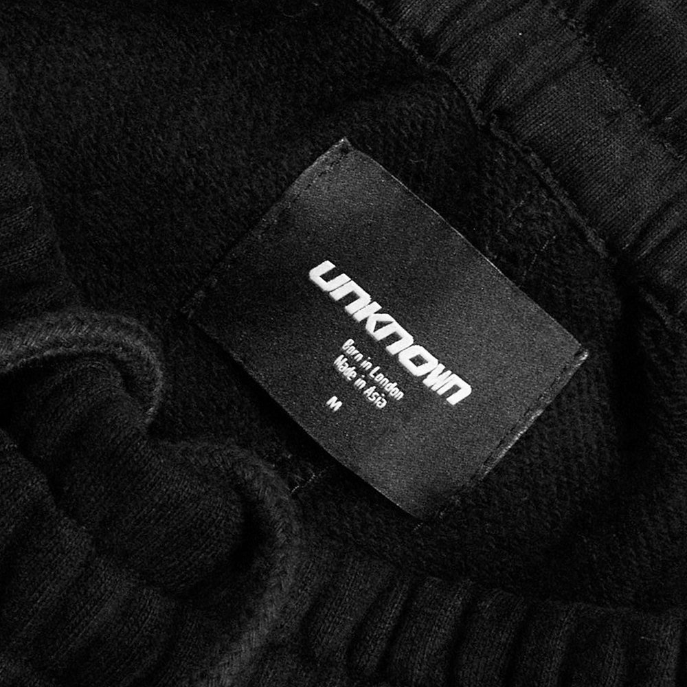UNKNOWN LONDON(アンノウン・ロンドン)商品ページ - Dagger Rhinestone Joggers - Black - VENTURER(ベンチュラー)