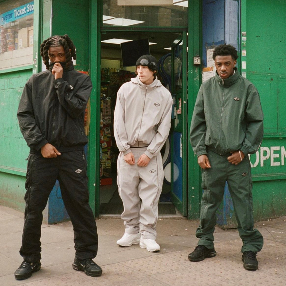 UNKNOWN LONDON(アンノウン・ロンドン)商品ページ - Zip Panel UNKNOWN LONDON(アンノウン・ロンドン)商品ページ - Zip Panel