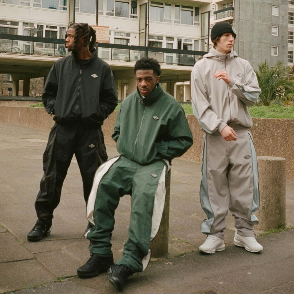 UNKNOWN LONDON(アンノウン・ロンドン)商品ページ - Zip Panel UNKNOWN LONDON(アンノウン・ロンドン)商品ページ - Zip Panel