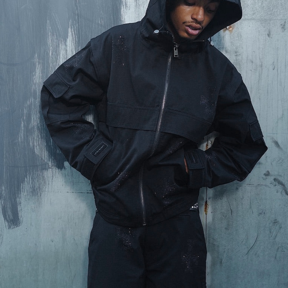 UNKNOWN LONDON(アンノウン・ロンドン)商品ページ - Cross Rhinestone Ripstop Cargo Pants - Black - VENTURER(ベンチュラー) UNKNOWN LONDON(アンノウン・ロンドン)商品ページ - Cross Rhinestone Ripstop Cargo Pants - Black - VENTURER(ベンチュラー)