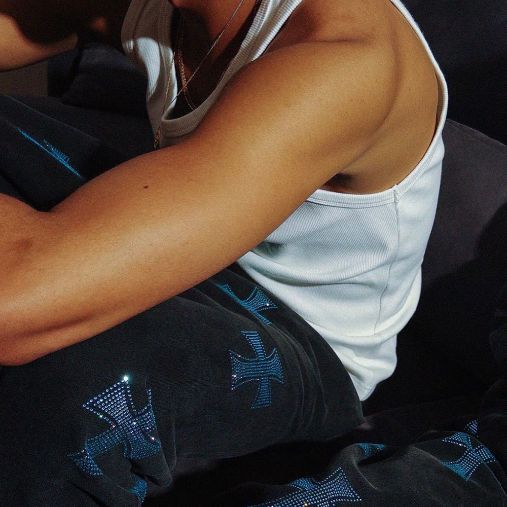 UNKNOWN LONDON(アンノウン・ロンドン)商品ページ - Cross Rhinestone